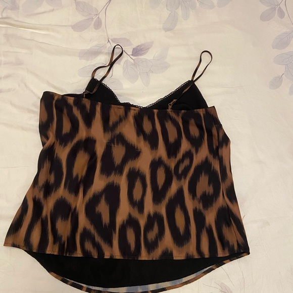 Le Chateau Cheetah Print Top - Picture 4 of 4